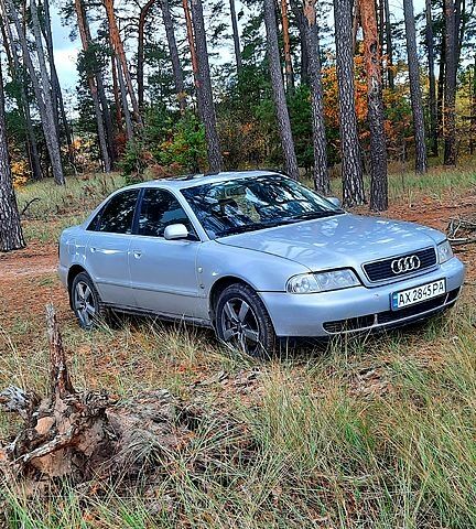 Серый Ауди А4, объемом двигателя 2.8 л и пробегом 210 тыс. км за 2500 $, фото 1 на Automoto.ua