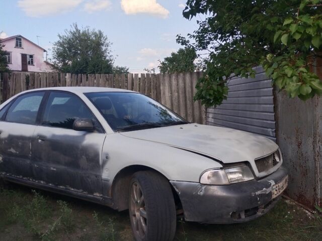 Сірий Ауді А4, об'ємом двигуна 2 л та пробігом 270 тис. км за 801 $, фото 1 на Automoto.ua