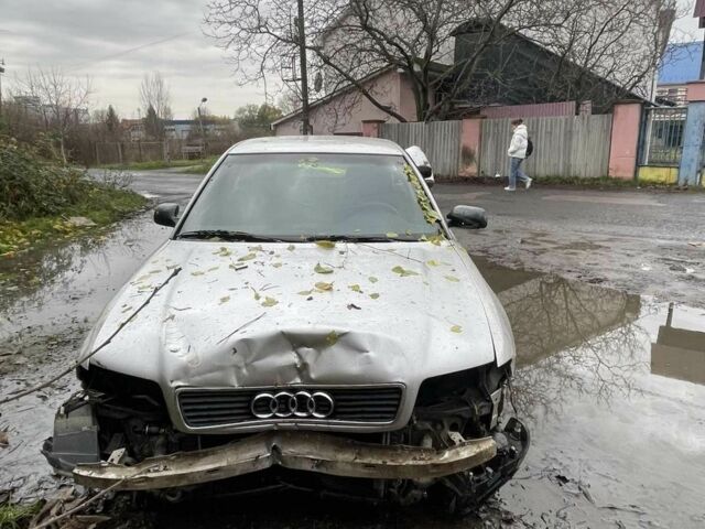 Серый Ауди А4, объемом двигателя 1.6 л и пробегом 210 тыс. км за 700 $, фото 1 на Automoto.ua