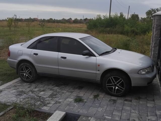 Сірий Ауді А4, об'ємом двигуна 0 л та пробігом 350 тис. км за 1500 $, фото 1 на Automoto.ua