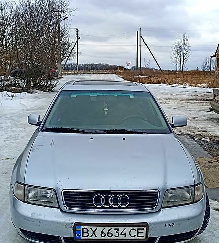 Сірий Ауді А4, об'ємом двигуна 1.6 л та пробігом 300 тис. км за 2700 $, фото 1 на Automoto.ua