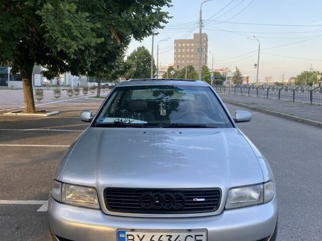 Серый Ауди А4, объемом двигателя 1.6 л и пробегом 274 тыс. км за 3800 $, фото 1 на Automoto.ua