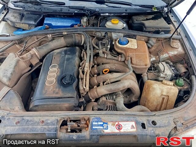 Сірий Ауді А4, об'ємом двигуна 1.8 л та пробігом 370 тис. км за 3100 $, фото 1 на Automoto.ua