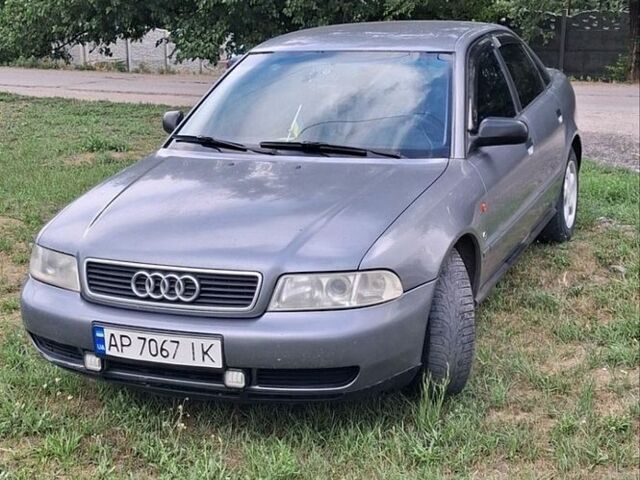 Серый Ауди А4, объемом двигателя 1.8 л и пробегом 477 тыс. км за 3400 $, фото 1 на Automoto.ua