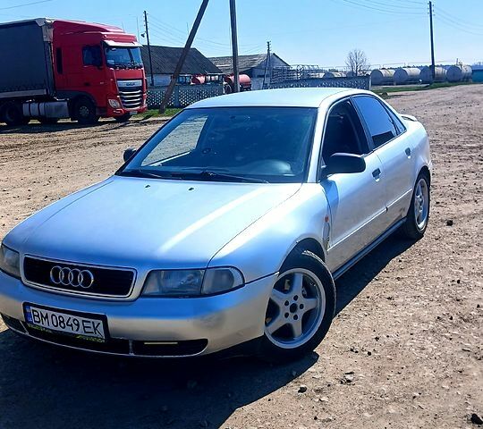 Серый Ауди А4, объемом двигателя 1.8 л и пробегом 0 тыс. км за 2400 $, фото 1 на Automoto.ua