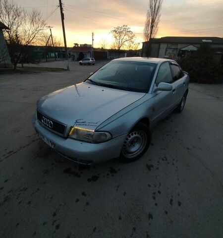 Сірий Ауді А4, об'ємом двигуна 1.8 л та пробігом 480 тис. км за 1200 $, фото 1 на Automoto.ua