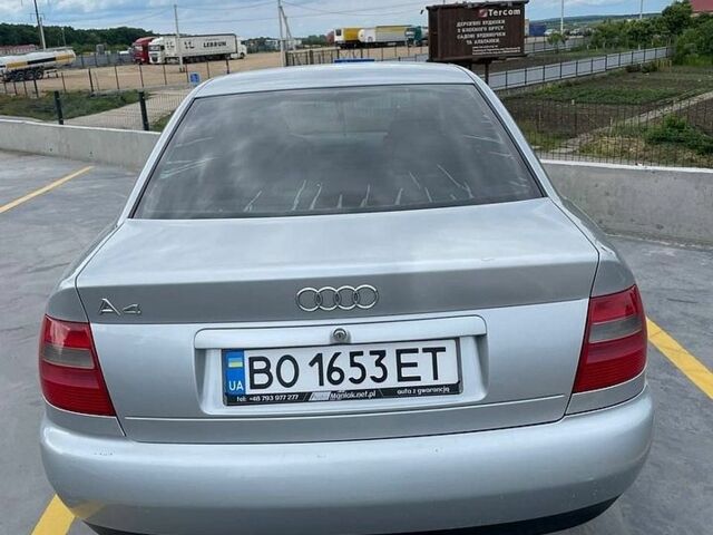 Серый Ауди А4, объемом двигателя 1.8 л и пробегом 328 тыс. км за 3500 $, фото 1 на Automoto.ua