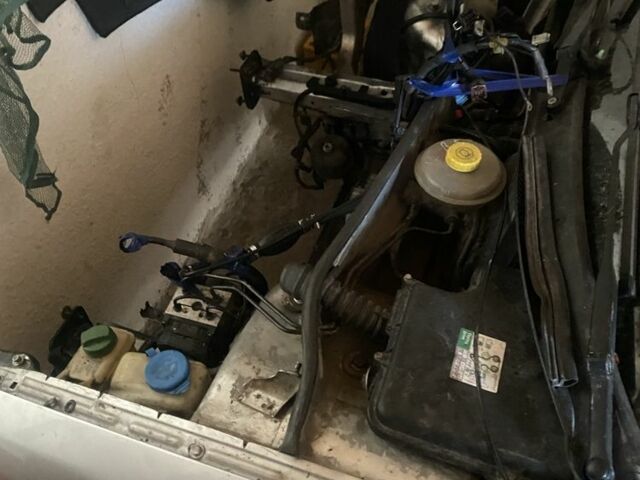 Сірий Ауді А4, об'ємом двигуна 1.9 л та пробігом 1 тис. км за 2000 $, фото 1 на Automoto.ua