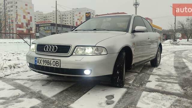Серый Ауди А4, объемом двигателя 2.39 л и пробегом 319 тыс. км за 4200 $, фото 1 на Automoto.ua