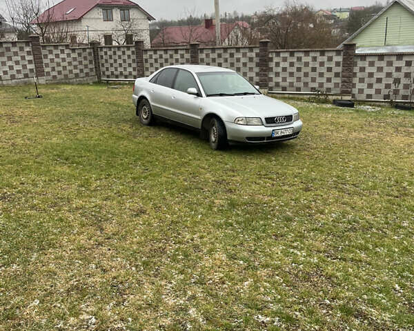 Сірий Ауді А4, об'ємом двигуна 1.9 л та пробігом 442 тис. км за 4200 $, фото 1 на Automoto.ua