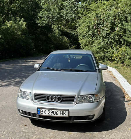 Сірий Ауді А4, об'ємом двигуна 2.5 л та пробігом 230 тис. км за 4333 $, фото 1 на Automoto.ua
