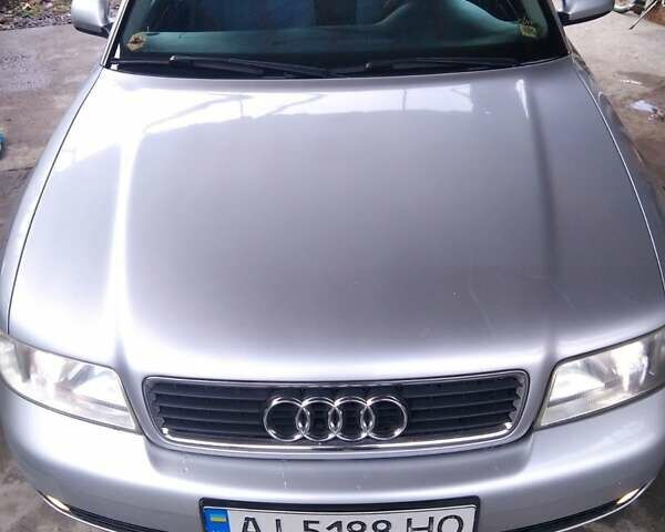 Серый Ауди А4, объемом двигателя 1.8 л и пробегом 210 тыс. км за 3500 $, фото 1 на Automoto.ua