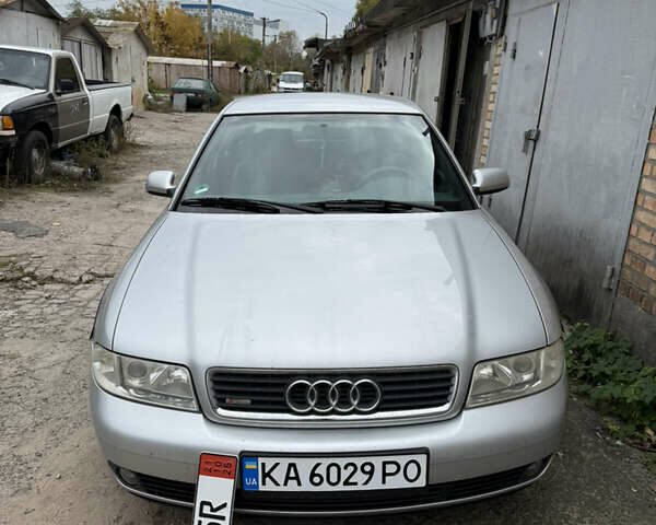 Серый Ауди А4, объемом двигателя 1.8 л и пробегом 217 тыс. км за 4500 $, фото 1 на Automoto.ua