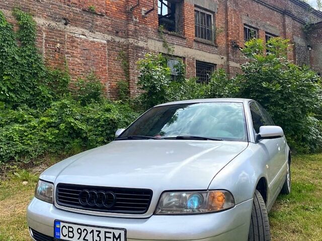 Сірий Ауді А4, об'ємом двигуна 1.6 л та пробігом 270 тис. км за 3750 $, фото 1 на Automoto.ua