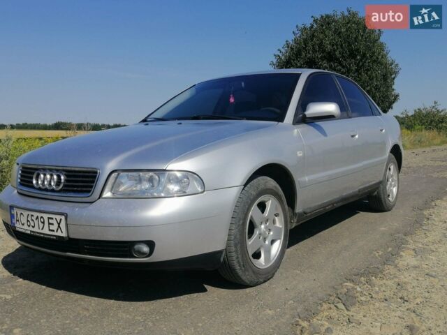 Серый Ауди А4, объемом двигателя 1.8 л и пробегом 239 тыс. км за 4300 $, фото 1 на Automoto.ua