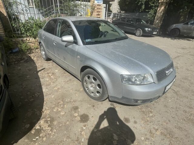 Сірий Ауді А4, об'ємом двигуна 2 л та пробігом 310 тис. км за 3012 $, фото 1 на Automoto.ua