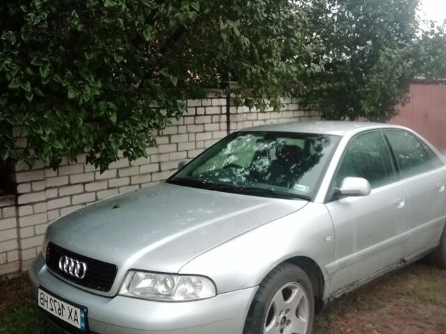 Серый Ауди А4, объемом двигателя 0 л и пробегом 330 тыс. км за 800 $, фото 1 на Automoto.ua