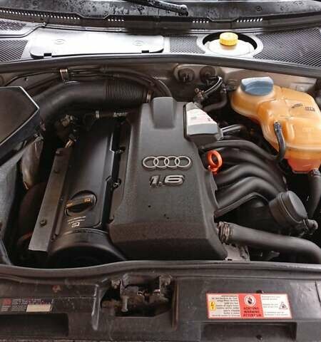 Серый Ауди А4, объемом двигателя 1.6 л и пробегом 368 тыс. км за 4800 $, фото 1 на Automoto.ua