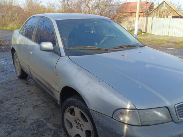Сірий Ауді А4, об'ємом двигуна 2 л та пробігом 380 тис. км за 1600 $, фото 1 на Automoto.ua