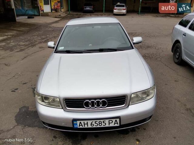 Серый Ауди А4, объемом двигателя 1.9 л и пробегом 378 тыс. км за 4000 $, фото 1 на Automoto.ua