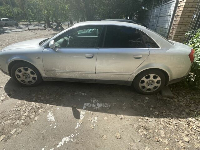 Серый Ауди А4, объемом двигателя 2 л и пробегом 310 тыс. км за 2399 $, фото 1 на Automoto.ua