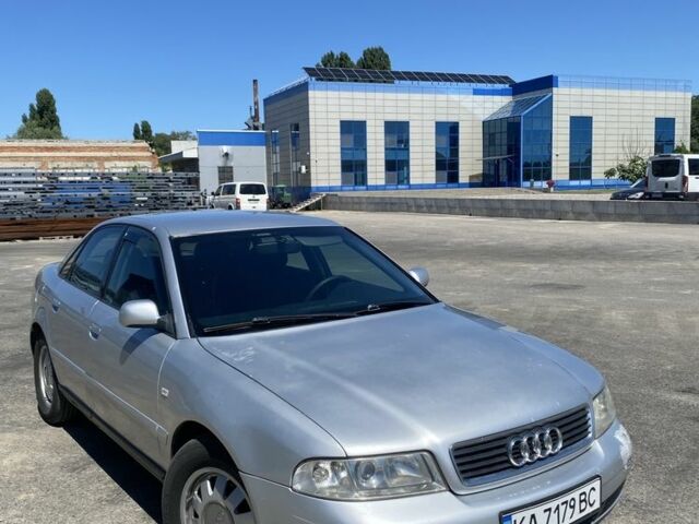 Сірий Ауді А4, об'ємом двигуна 1.8 л та пробігом 270 тис. км за 1206 $, фото 1 на Automoto.ua