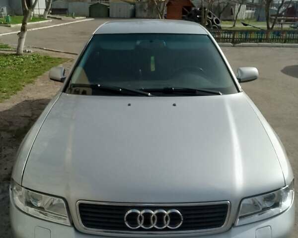 Серый Ауди А4, объемом двигателя 1.78 л и пробегом 380 тыс. км за 2999 $, фото 1 на Automoto.ua