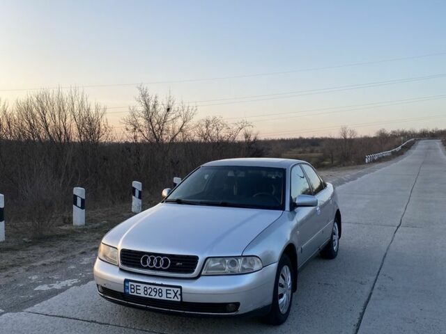 Серый Ауди А4, объемом двигателя 1.8 л и пробегом 377 тыс. км за 3200 $, фото 1 на Automoto.ua