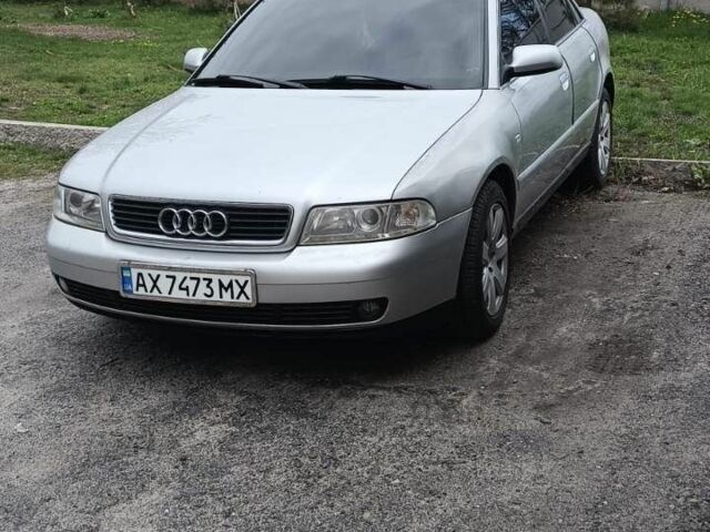 Сірий Ауді А4, об'ємом двигуна 2.4 л та пробігом 286 тис. км за 4400 $, фото 1 на Automoto.ua