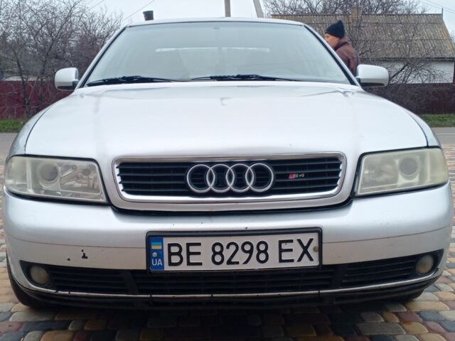 Серый Ауди А4, объемом двигателя 1.8 л и пробегом 370 тыс. км за 2700 $, фото 1 на Automoto.ua