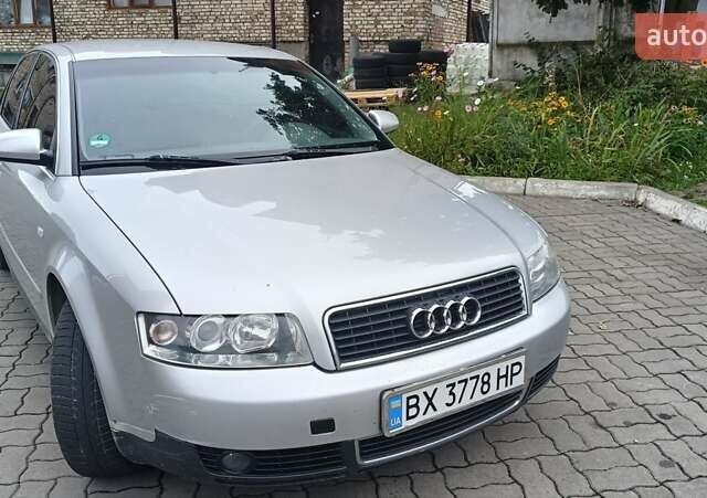 Серый Ауди А4, объемом двигателя 2 л и пробегом 271 тыс. км за 4000 $, фото 1 на Automoto.ua