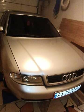 Серый Ауди А4, объемом двигателя 2.4 л и пробегом 284 тыс. км за 4700 $, фото 1 на Automoto.ua