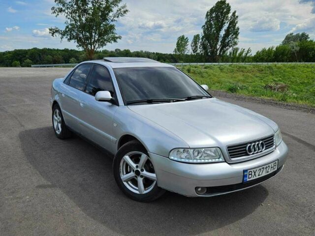 Серый Ауди А4, объемом двигателя 1.8 л и пробегом 380 тыс. км за 3900 $, фото 1 на Automoto.ua