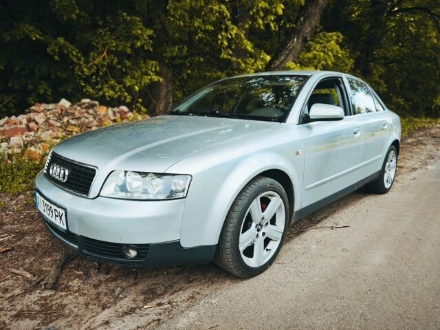 Серый Ауди А4, объемом двигателя 2 л и пробегом 370 тыс. км за 4100 $, фото 1 на Automoto.ua
