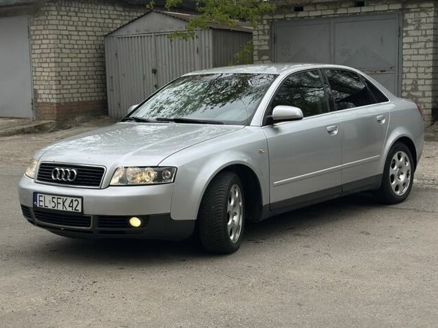 Серый Ауди А4, объемом двигателя 2 л и пробегом 305 тыс. км за 2350 $, фото 1 на Automoto.ua