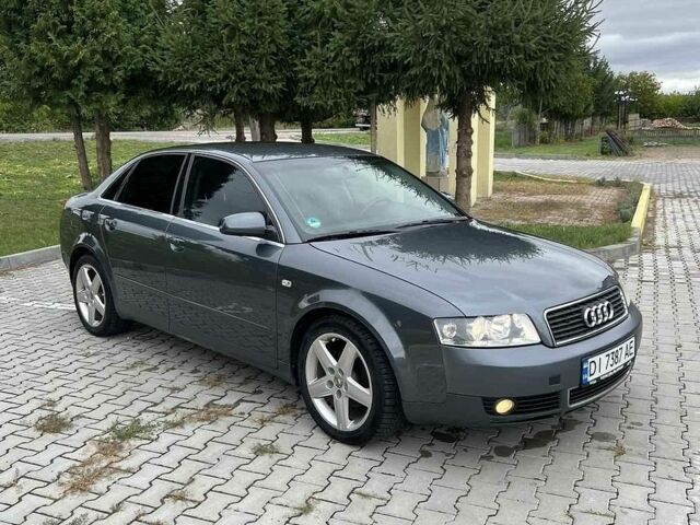 Серый Ауди А4, объемом двигателя 2 л и пробегом 305 тыс. км за 3690 $, фото 1 на Automoto.ua