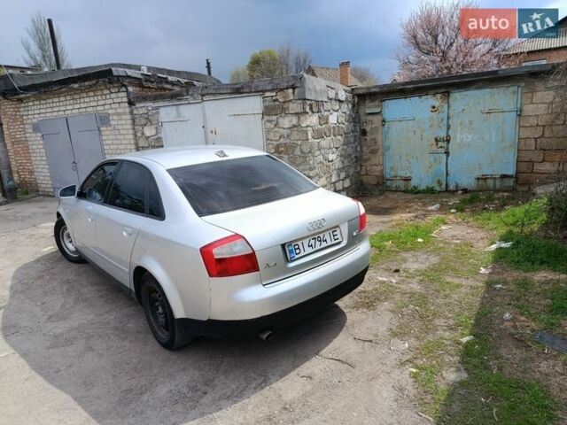 Серый Ауди А4, объемом двигателя 2 л и пробегом 298 тыс. км за 4700 $, фото 1 на Automoto.ua
