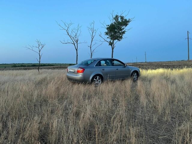 Сірий Ауді А4, об'ємом двигуна 2.5 л та пробігом 370 тис. км за 3799 $, фото 1 на Automoto.ua