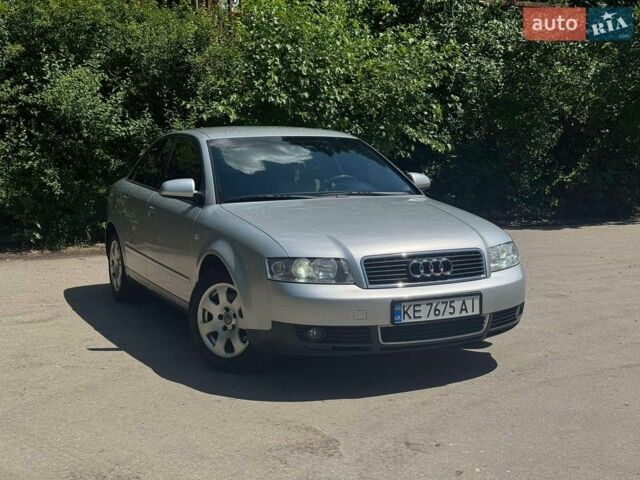Серый Ауди А4, объемом двигателя 2 л и пробегом 210 тыс. км за 5500 $, фото 1 на Automoto.ua