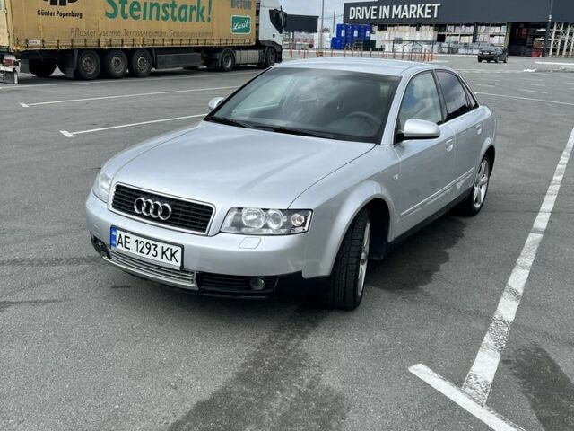Серый Ауди А4, объемом двигателя 2 л и пробегом 252 тыс. км за 4300 $, фото 1 на Automoto.ua