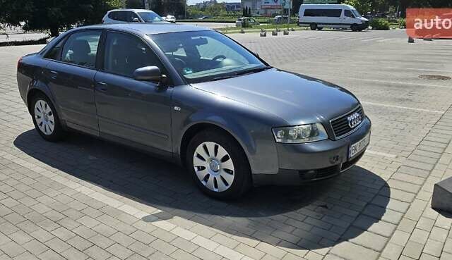 Сірий Ауді А4, об'ємом двигуна 2 л та пробігом 247 тис. км за 4700 $, фото 1 на Automoto.ua