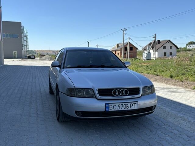 Серый Ауди А4, объемом двигателя 1.8 л и пробегом 300 тыс. км за 3500 $, фото 1 на Automoto.ua