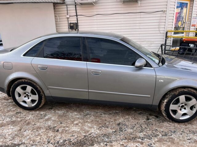 Сірий Ауді А4, об'ємом двигуна 2 л та пробігом 230 тис. км за 4650 $, фото 1 на Automoto.ua