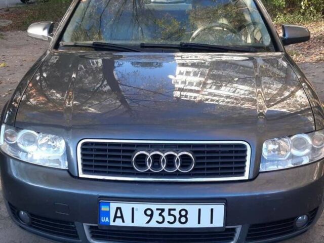 Сірий Ауді А4, об'ємом двигуна 2.5 л та пробігом 302 тис. км за 5400 $, фото 1 на Automoto.ua