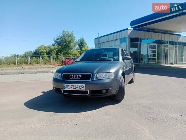 Сірий Ауді А4, об'ємом двигуна 1.6 л та пробігом 416 тис. км за 3750 $, фото 1 на Automoto.ua