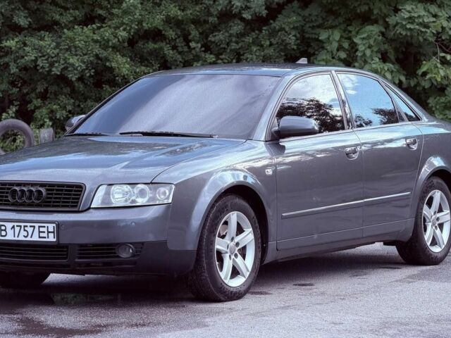 Серый Ауди А4, объемом двигателя 2 л и пробегом 240 тыс. км за 4516 $, фото 1 на Automoto.ua
