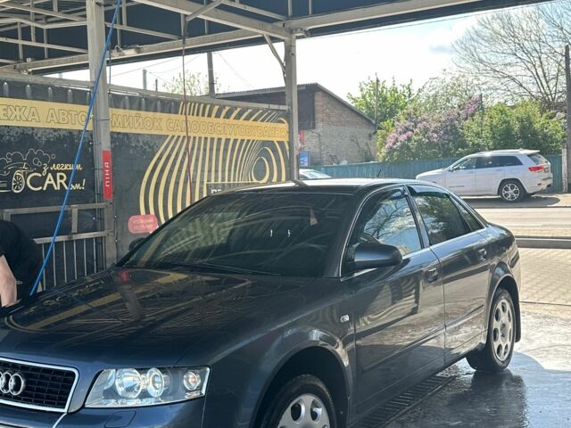 Сірий Ауді А4, об'ємом двигуна 1.9 л та пробігом 300 тис. км за 4000 $, фото 1 на Automoto.ua