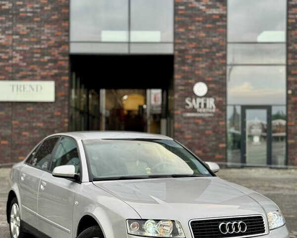 Серый Ауди А4, объемом двигателя 2 л и пробегом 306 тыс. км за 4200 $, фото 1 на Automoto.ua