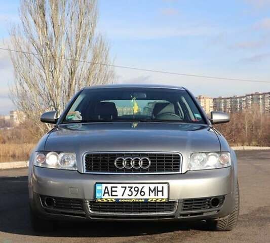 Серый Ауди А4, объемом двигателя 2 л и пробегом 197 тыс. км за 5300 $, фото 1 на Automoto.ua