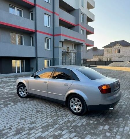 Серый Ауди А4, объемом двигателя 2 л и пробегом 250 тыс. км за 4499 $, фото 1 на Automoto.ua